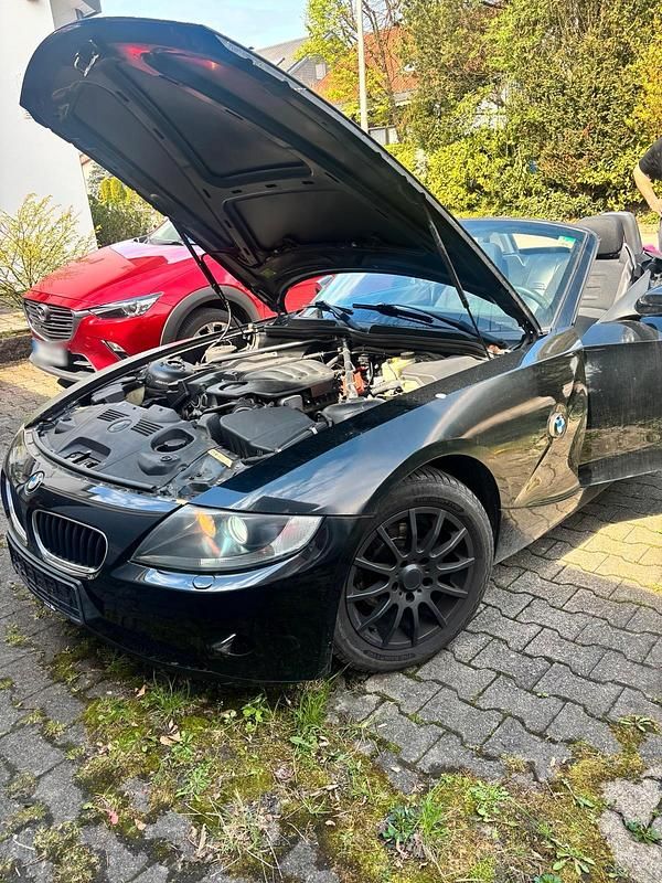 Gebraucht BMW Z4 150 PS (110 kW) 2005 Schwarz Cabrio