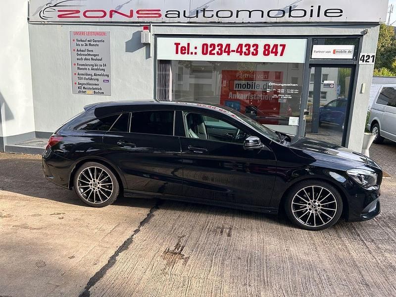 Nachtschwarz Gebraucht 2017 Mercedes CLA200 Shooting Brake AMG line Kombi | 20.950 € (Guter Preis) - Bild 1/4