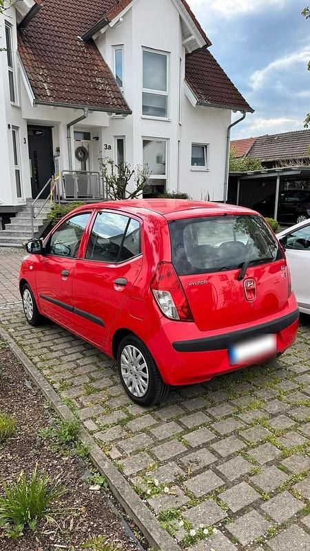 Gebraucht Hyundai i10 67 PS (49 kW) 2010 Rot Kleinwagen