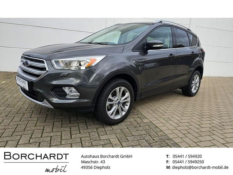 Magneticgrau (metallic) Gebraucht 2017 Ford Kuga Titanium SUV | 13.980 € (Fairer Preis) - Bild 1/4