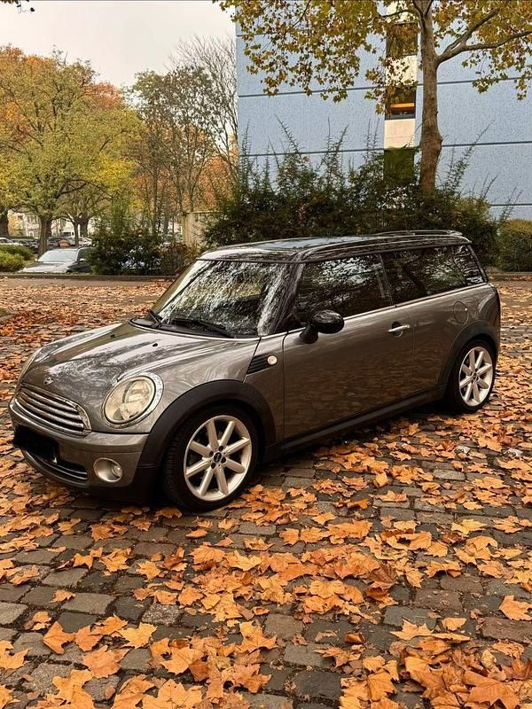 Grau Gebraucht 2010 Mini Cooper Kleinwagen | 5.790 € (Fairer Preis) - Bild 1/4