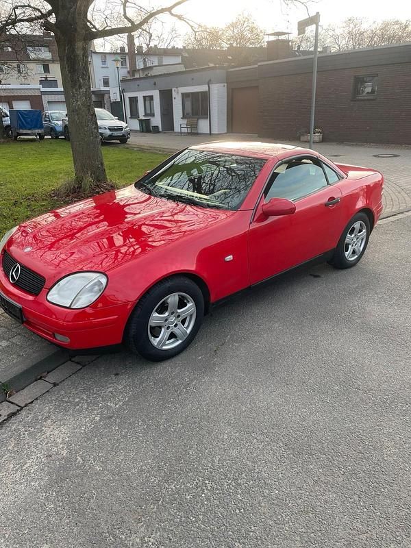 Rot Gebraucht 1999 Mercedes SLK200 Cabrio | 1.100 € (Superpreis) - Bild 1/4