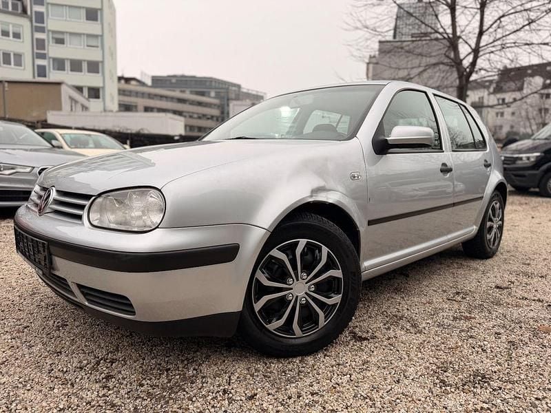 Silber Gebraucht 2001 VW Golf IV Edition Limousine | 1.250 € (Guter Preis) - Bild 1/4