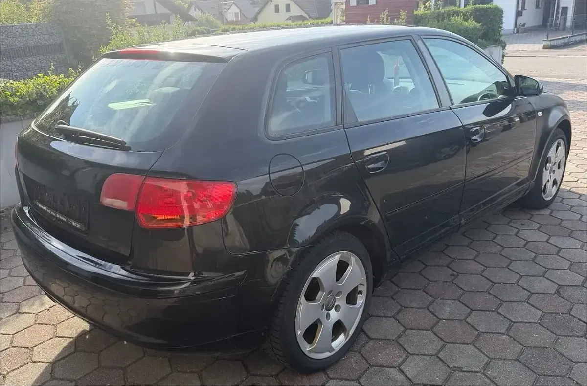 Gebraucht Audi A3 101 PS (74 kW) 2005 Schwarz Kleinwagen