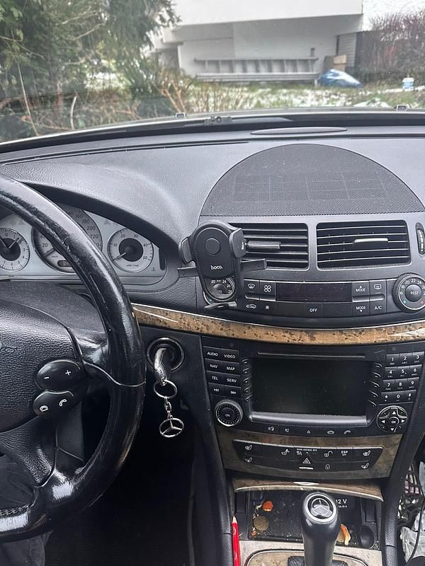 Gebraucht Mercedes E280 2006 Grau Limousine