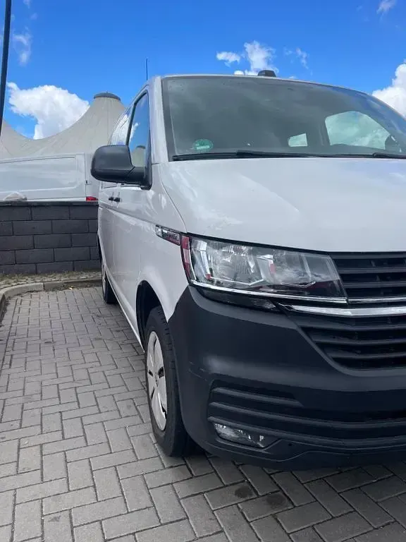 Gebraucht VW Caravelle 150 PS (110 kW) 2020 Weiß Van