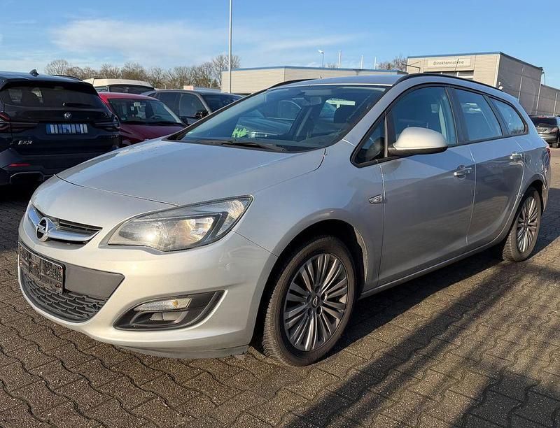 Silber Gebraucht 2015 Opel Astra Edition Kombi | 3.250 € (Guter Preis) - Bild 1/4