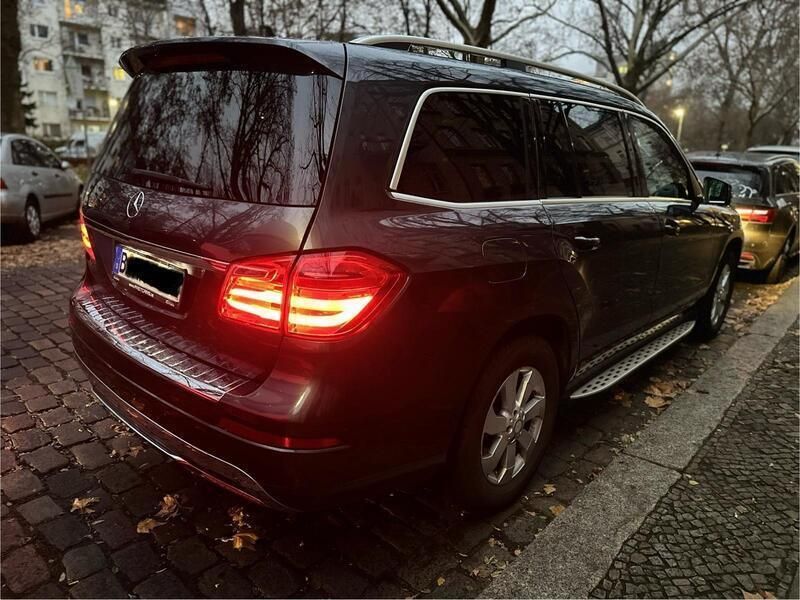 Grau Gebraucht 2013 Mercedes GL350 SUV | 28.990 € (Fairer Preis) - Bild 1/4
