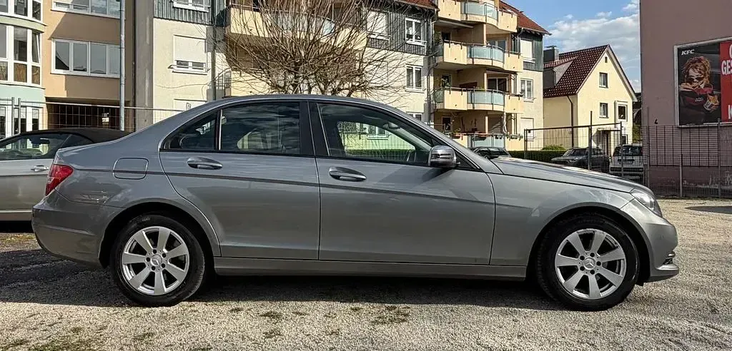 Second-hand Mercedes C220 170 CP (125 kW) 2014 Argintiu Berlinǎ