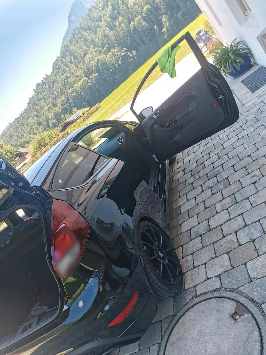 Gebraucht Ford Fiesta ST 182 PS (133 kW) 2013 Schwarz Kleinwagen