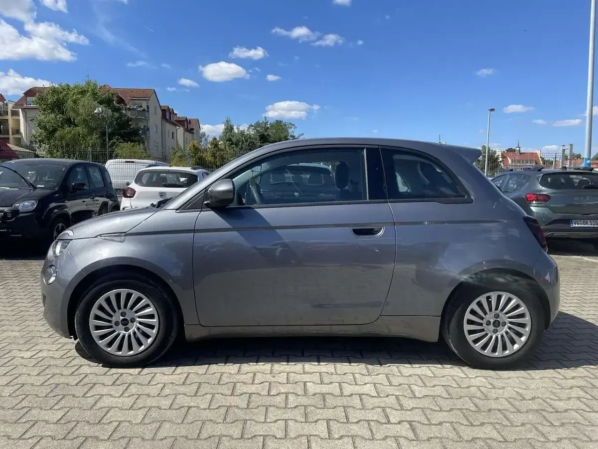 Gebraucht Fiat 500e 86 kW (118 PS) 2023 Grau Kleinwagen