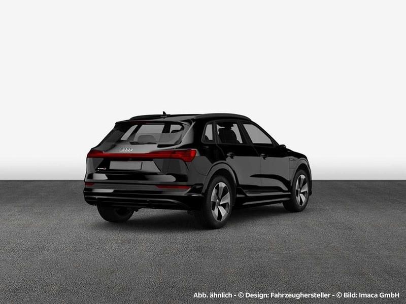 Gebraucht Audi e-tron S-Line 230 kW (313 PS) 2022 Brillantschwarz SUV