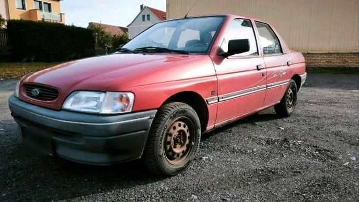 Gebraucht Ford Escort 75 PS (55 kW) 1995 Rot Limousine