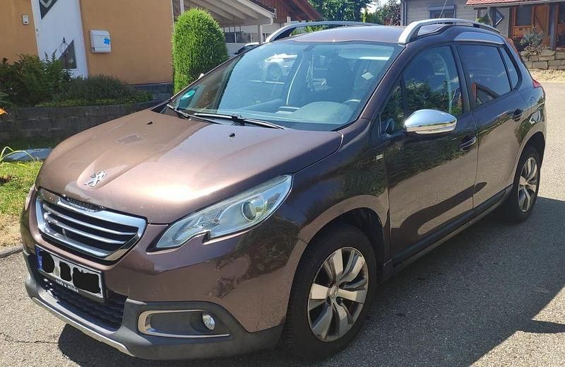 Braun Gebraucht 2014 Peugeot 2008 Active SUV | 5.190 € (Guter Preis) - Bild 1/4