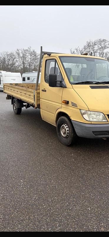 Gebraucht Mercedes Sprinter 129 PS (94 kW) 2003 Gelb