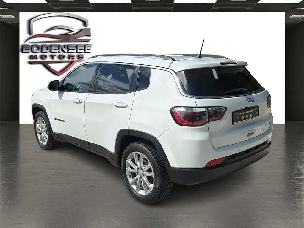 Gebraucht Jeep Compass Limited 150 PS (110 kW) 2020 Weiß SUV