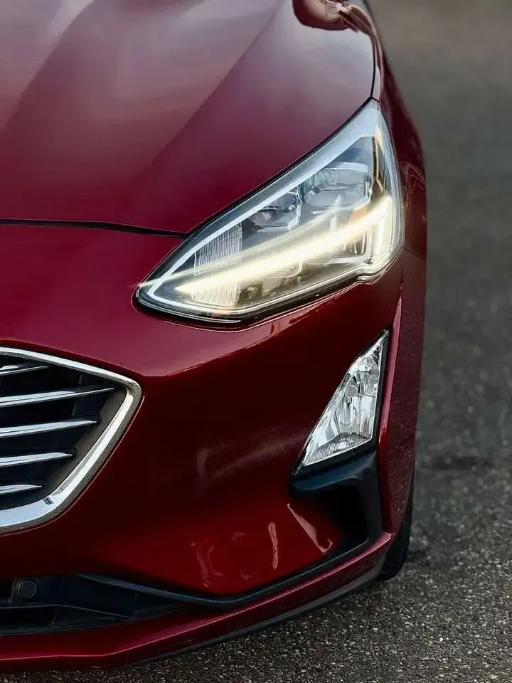 Używany Ford Focus Titanium 150 KM (110 kW) 2019 Czerwony Kombi