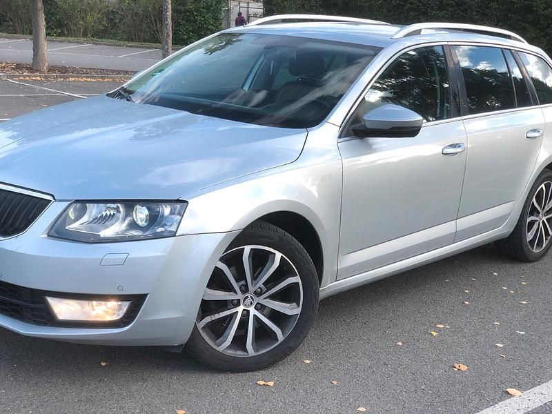 Gebraucht Skoda Octavia 150 PS (110 kW) 2016 Grau Kleinwagen
