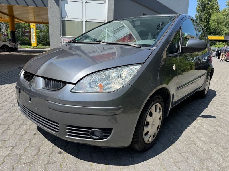 Grau Gebraucht 2005 Mitsubishi Colt Instyle Limousine | 3.499 € (Fairer Preis) - Bild 1/4