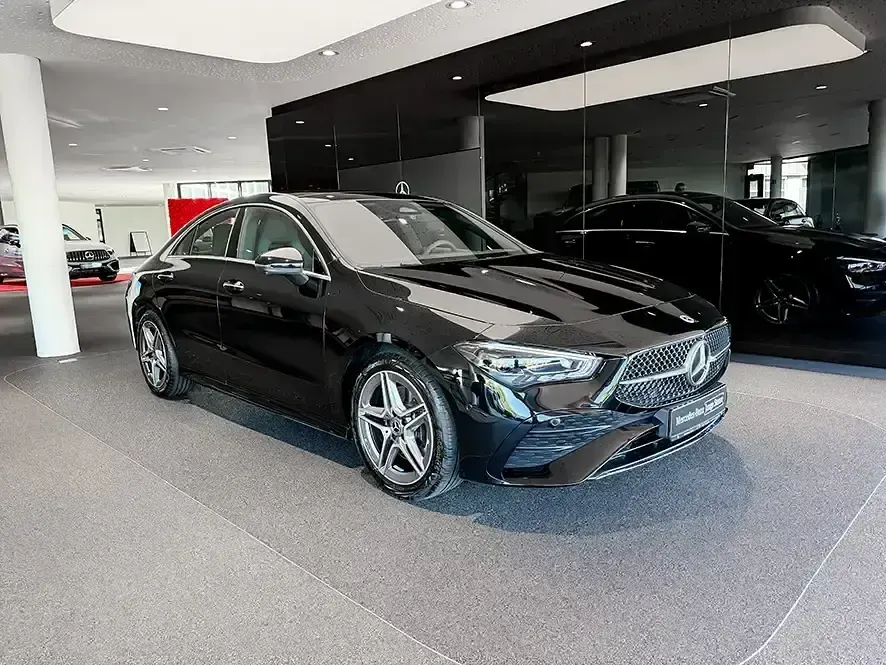 Gebraucht Mercedes CLA220 AMG line 190 PS (139 kW) 2026 Schwarz Coupé