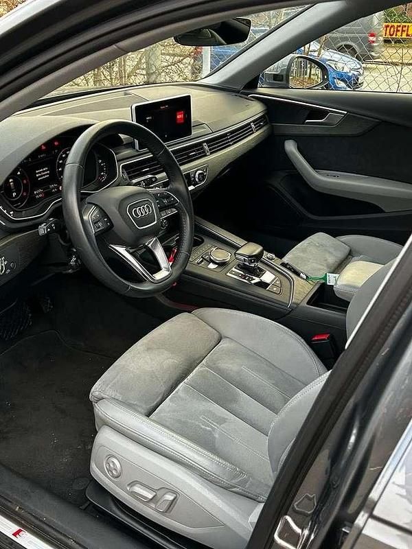 Gebraucht Audi A4 Design 150 PS (110 kW) 2019 Grau Kombi