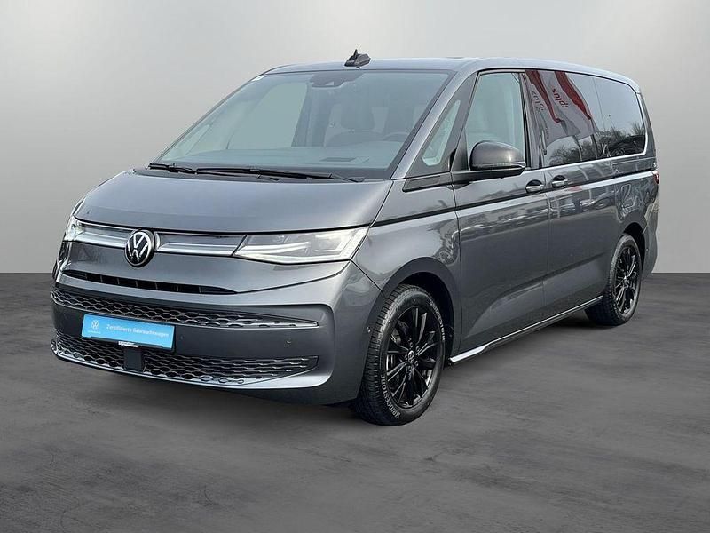 Gebraucht VW Multivan Life 150 PS (110 kW) 2024 Indiumgrau metallic Van