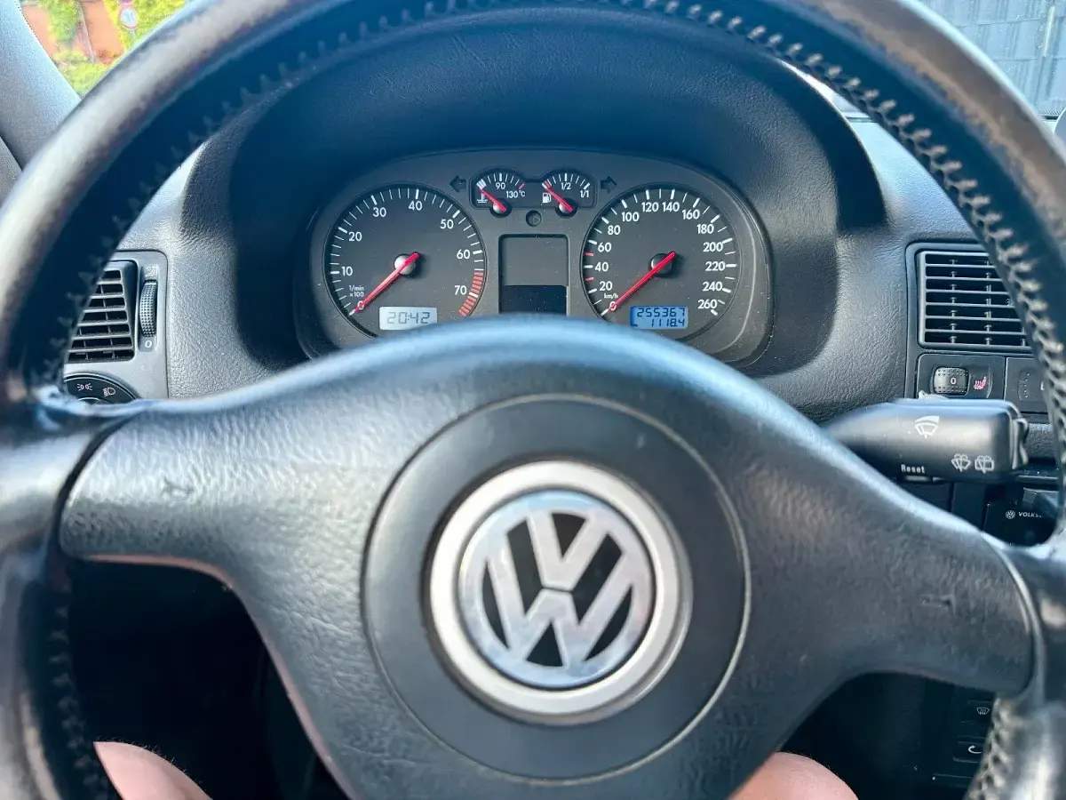Gebraucht VW Golf IV 2004 Schwarz Kleinwagen