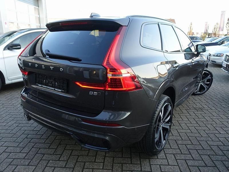 Gebraucht Volvo XC60 Plus 250 PS (183 kW) 2025 Grau SUV
