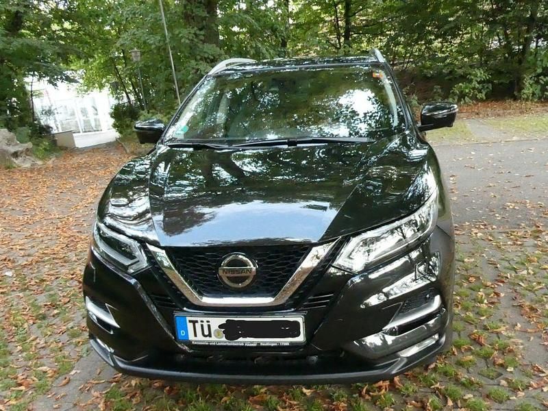 Schwarz Gebraucht 2019 Nissan Qashqai Tekna SUV | 16.500 € (Guter Preis) - Bild 1/4