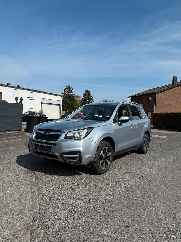 Gebraucht Subaru Forester 146 PS (107 kW) 2016 Silber SUV