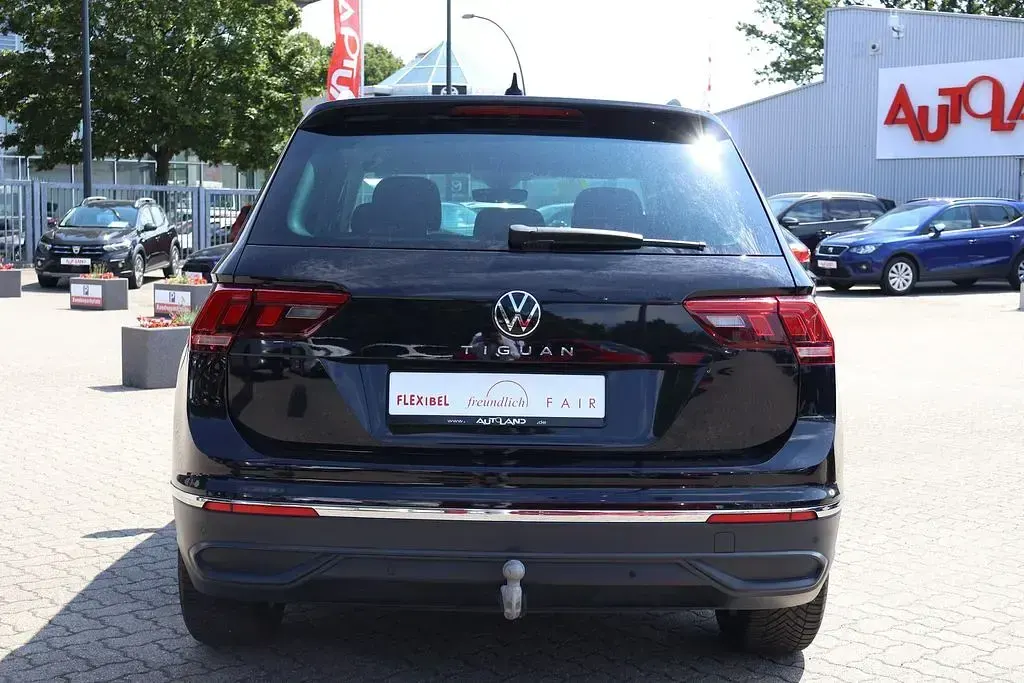 Gebraucht VW Tiguan United 150 PS (110 kW) 2021 Schwarz SUV