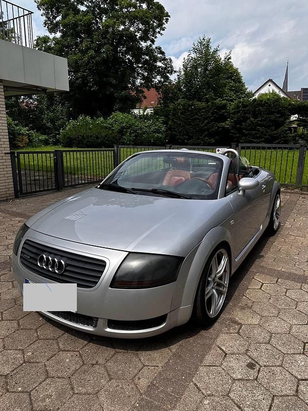 Silber Gebraucht 2002 Audi TT Cabrio | 6.499 € (Guter Preis) - Bild 1/4