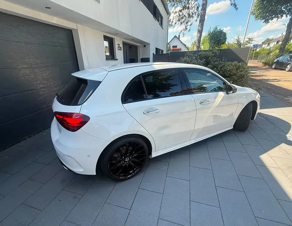 Gebraucht Mercedes A250 Advanced Plus 224 PS (164 kW) 2024 Weiß Limousine
