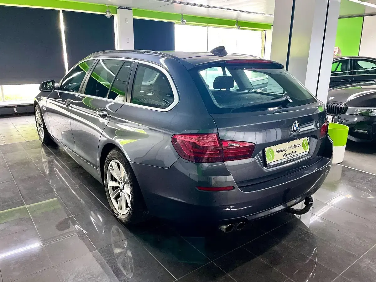 Gebraucht BMW 520 Performance 190 PS (139 kW) 2015 Grau Limousine