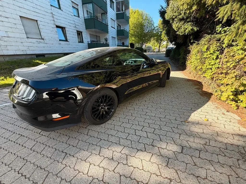 Gebraucht Ford Mustang GT 421 PS (309 kW) 2016 Schwarz