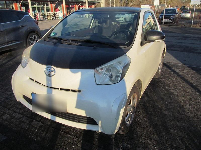 Weiß Gebraucht 2009 Toyota iQ Kleinwagen | 2.800 € (Superpreis) - Bild 1/4