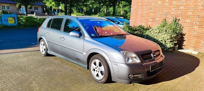 Schwarz Gebraucht 2003 Opel Signum Kombi | 900 € (Superpreis) - Bild 1/1