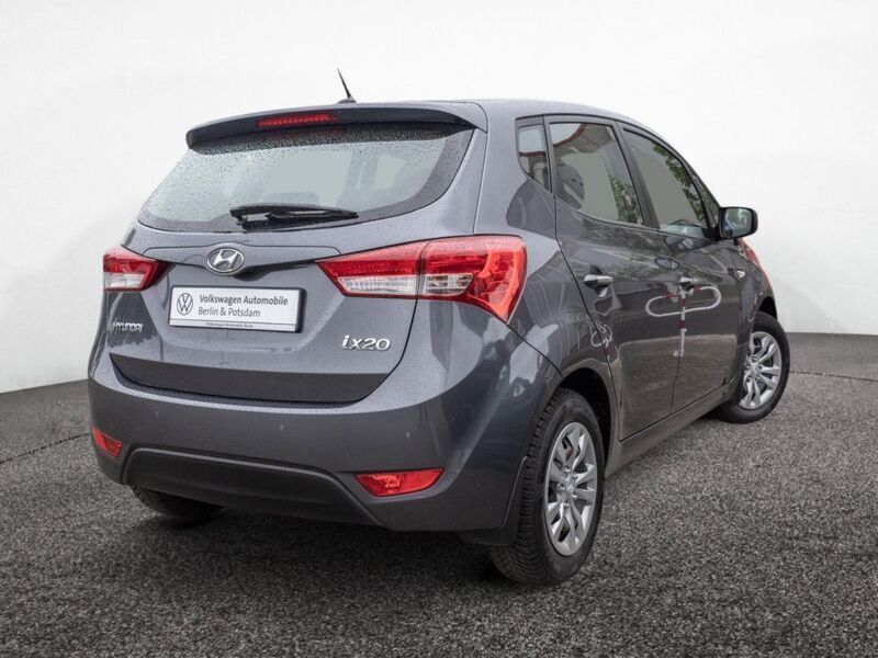 Gebraucht Hyundai ix20 125 PS (91 kW) 2019 Grau Kleinwagen