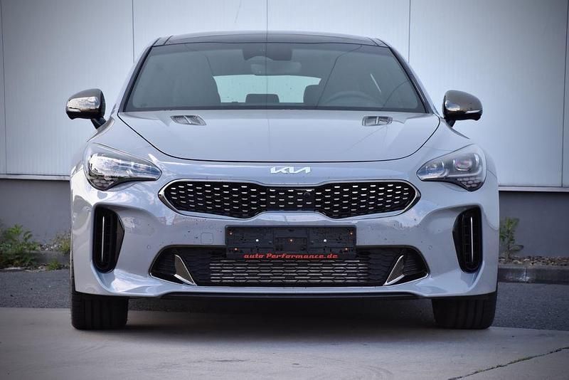 Gebraucht Kia Stinger GT 366 PS (269 kW) 2022 Silber Kleinwagen