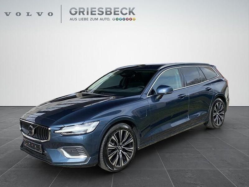Gebraucht Volvo V60 Plus 455 PS (334 kW) 2022 Denim blue / metallic Kombi