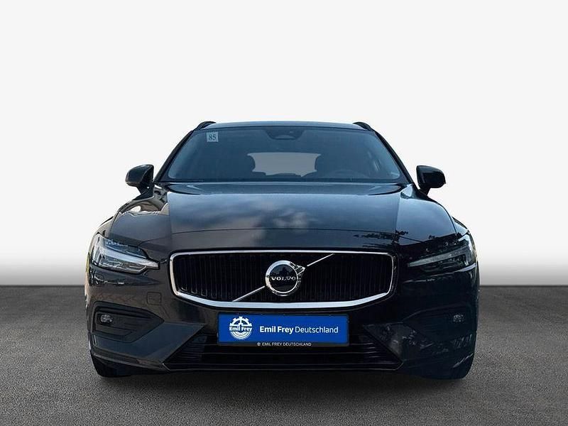 Gebraucht Volvo V60 Core 163 PS (119 kW) 2024 Grau Kombi