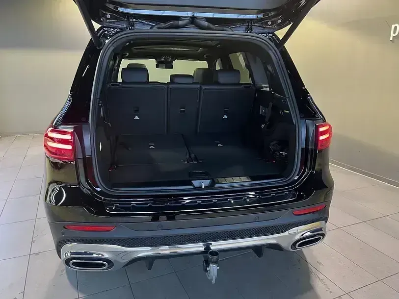 Gebraucht Mercedes GLB200 AMG 150 PS (110 kW) 2026 Schwarz SUV