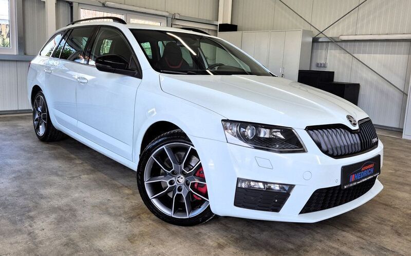Weiß Gebraucht 2015 Skoda Octavia RS Kombi | 12.490 € (Fairer Preis) - Bild 1/4