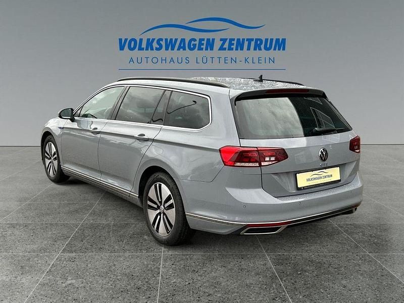 Gebraucht VW Passat GTE 156 PS (114 kW) 2021 Grau Kombi