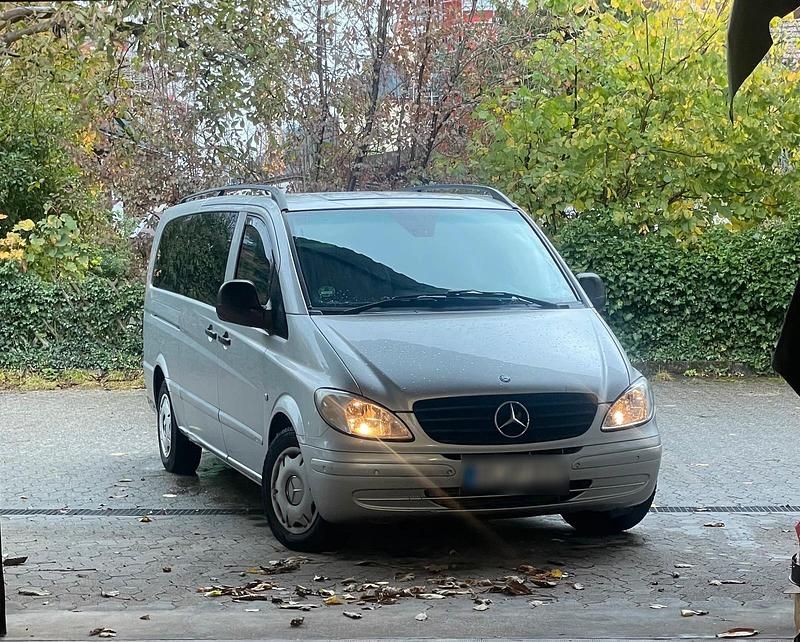 Silber Gebraucht 2008 Mercedes Vito Van | 11.700 € (Teuer) - Bild 1/4
