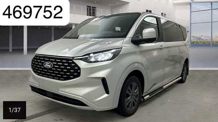 Grau Gebraucht 2024 Ford Tourneo Titanium Van / Kleinbus | 39.890 € (Superpreis) - Bild 1/4