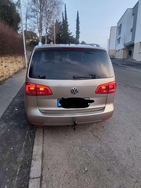 Gebraucht VW Touran Highline 177 PS (130 kW) 2014 Van / Kleinbus