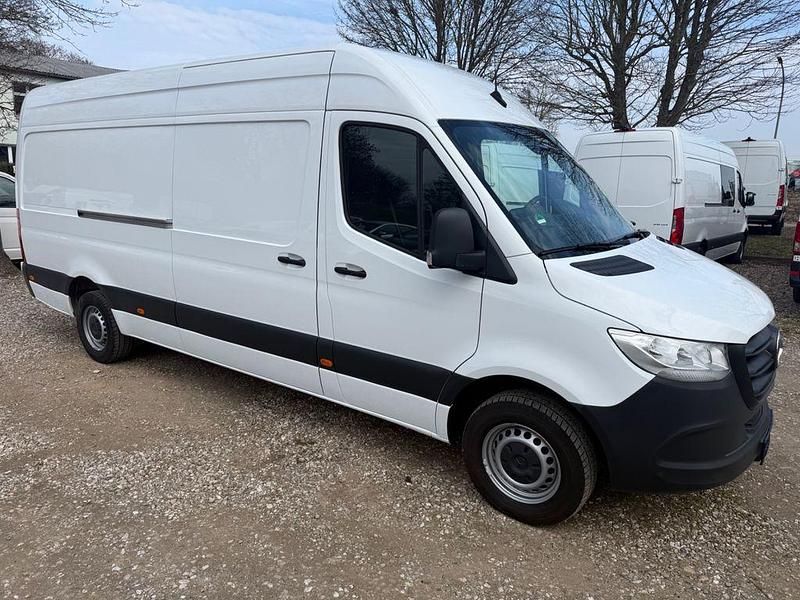 Gebraucht Mercedes Sprinter 170 PS (125 kW) 2023 Weiß Van