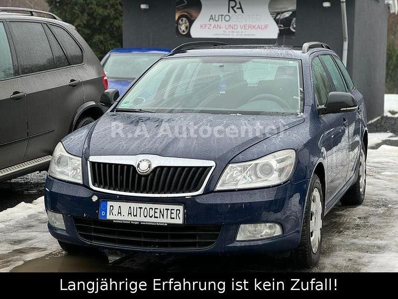 Blau Gebraucht 2010 Skoda Octavia Classic Kombi | 1.000 € - Bild 1/4