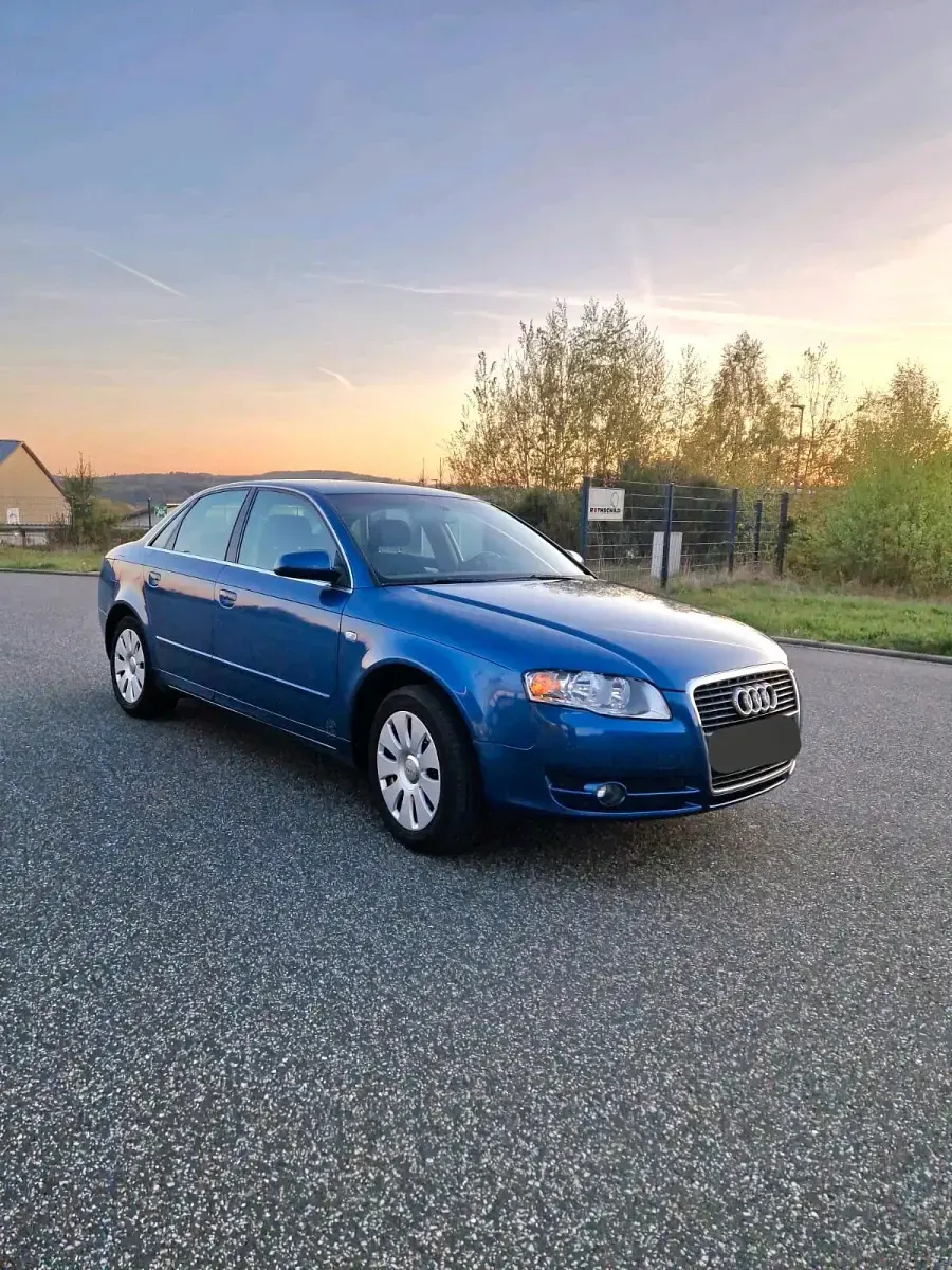 Gebraucht Audi A4 163 PS (119 kW) 2005 Blau Limousine